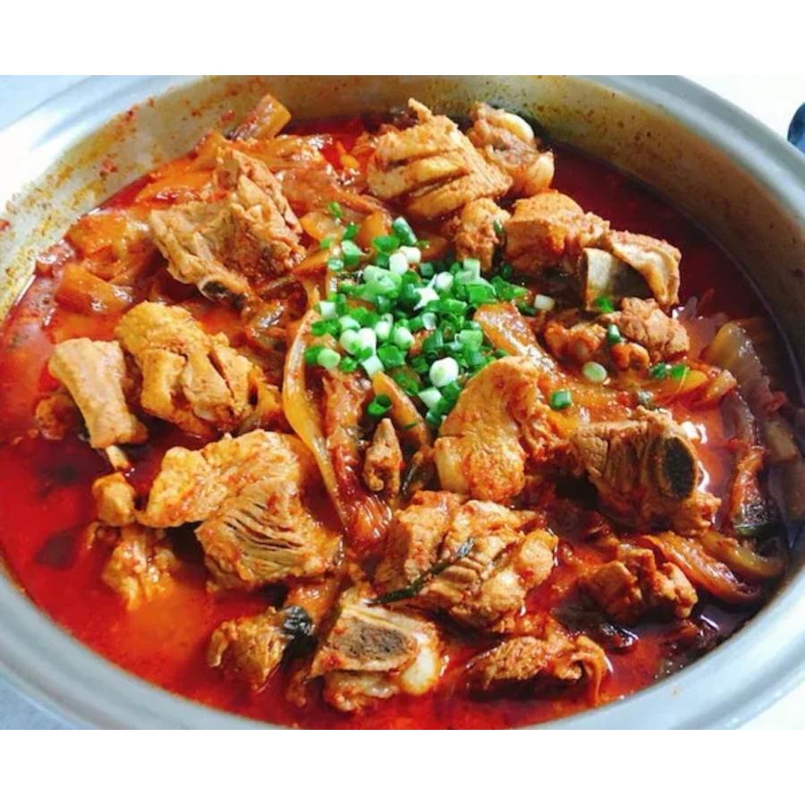 豚カルビキムチチム　５００ｇ　韓国グルメ　キムチ煮
