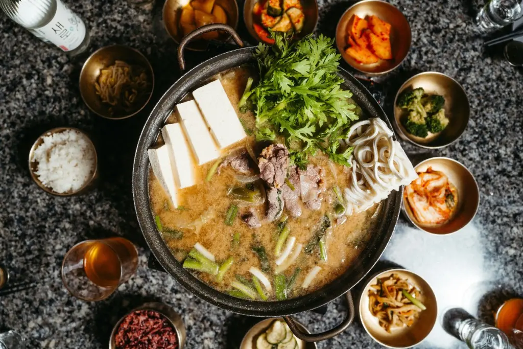 世界の味 韓国料理と中国料理大全5冊と中国料理の前菜、その他 世界の中華料理 - 株式会社昭和堂